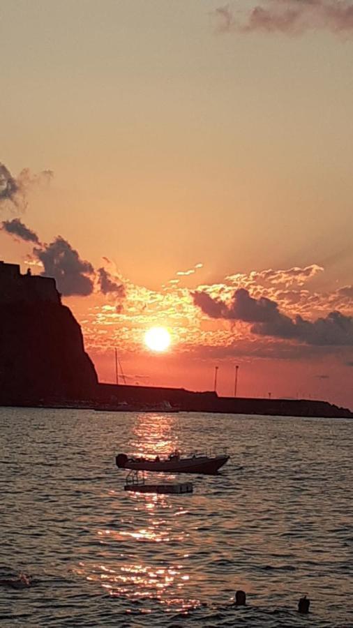 Villa Bella Sera Scilla Bagian luar foto